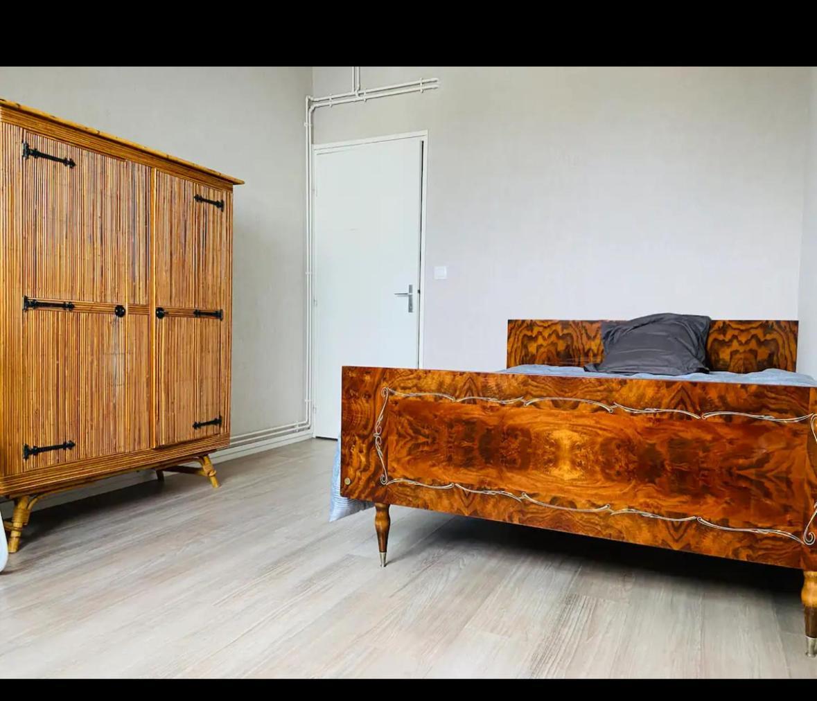 Chambre Privee Angers Exterior photo